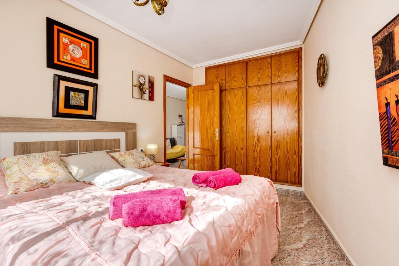 Apartament Caballero De Rodas Torrevieja Exteriör bild