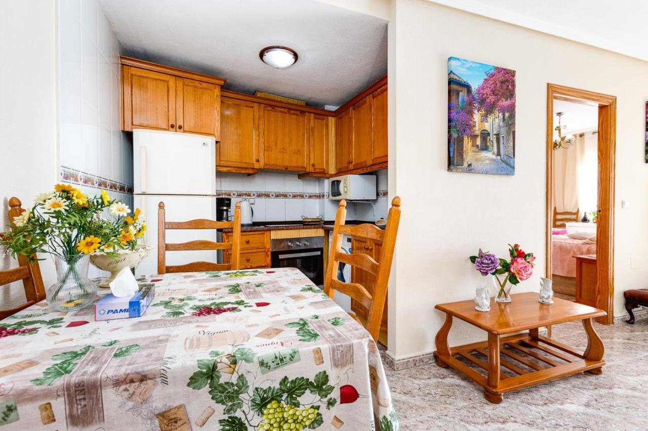 Apartament Caballero De Rodas Torrevieja Exteriör bild