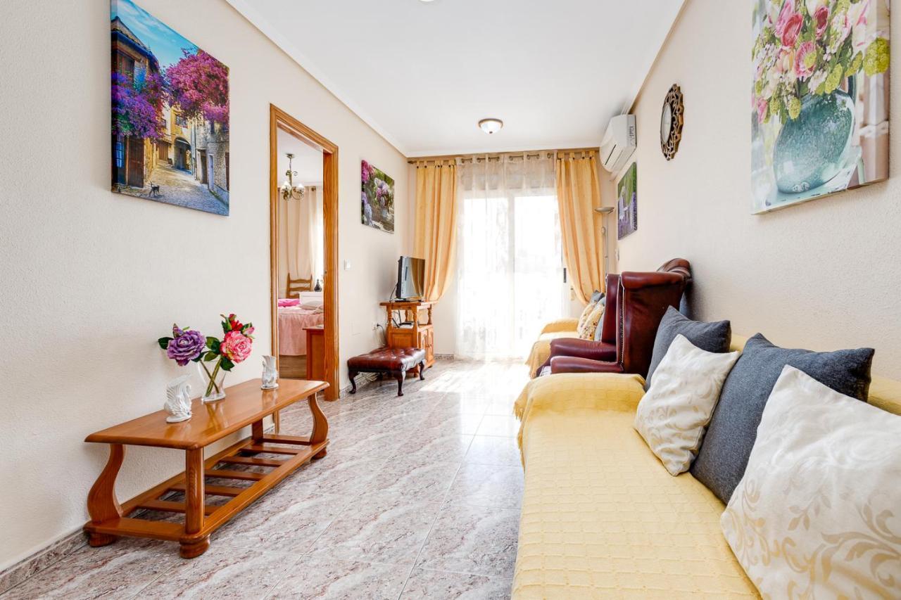 Apartament Caballero De Rodas Torrevieja Exteriör bild