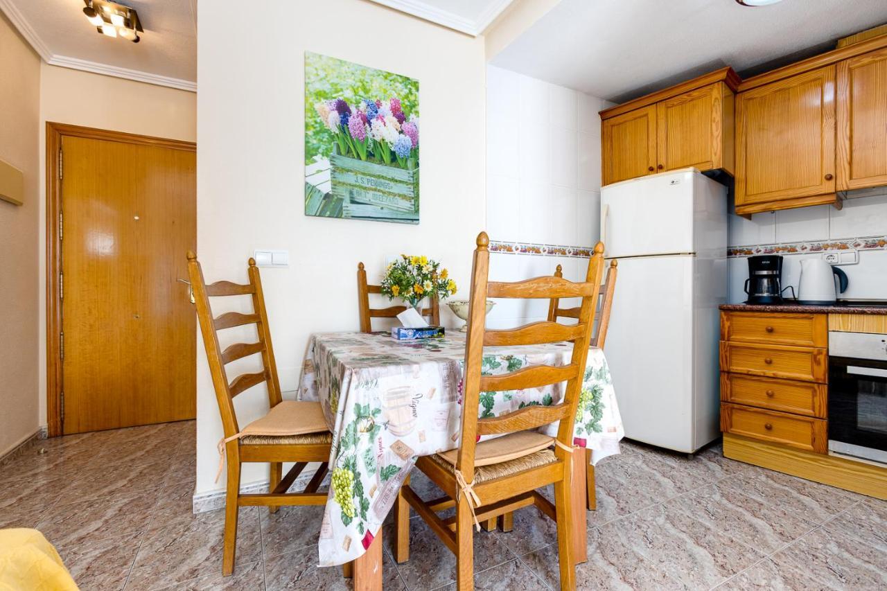 Apartament Caballero De Rodas Torrevieja Exteriör bild