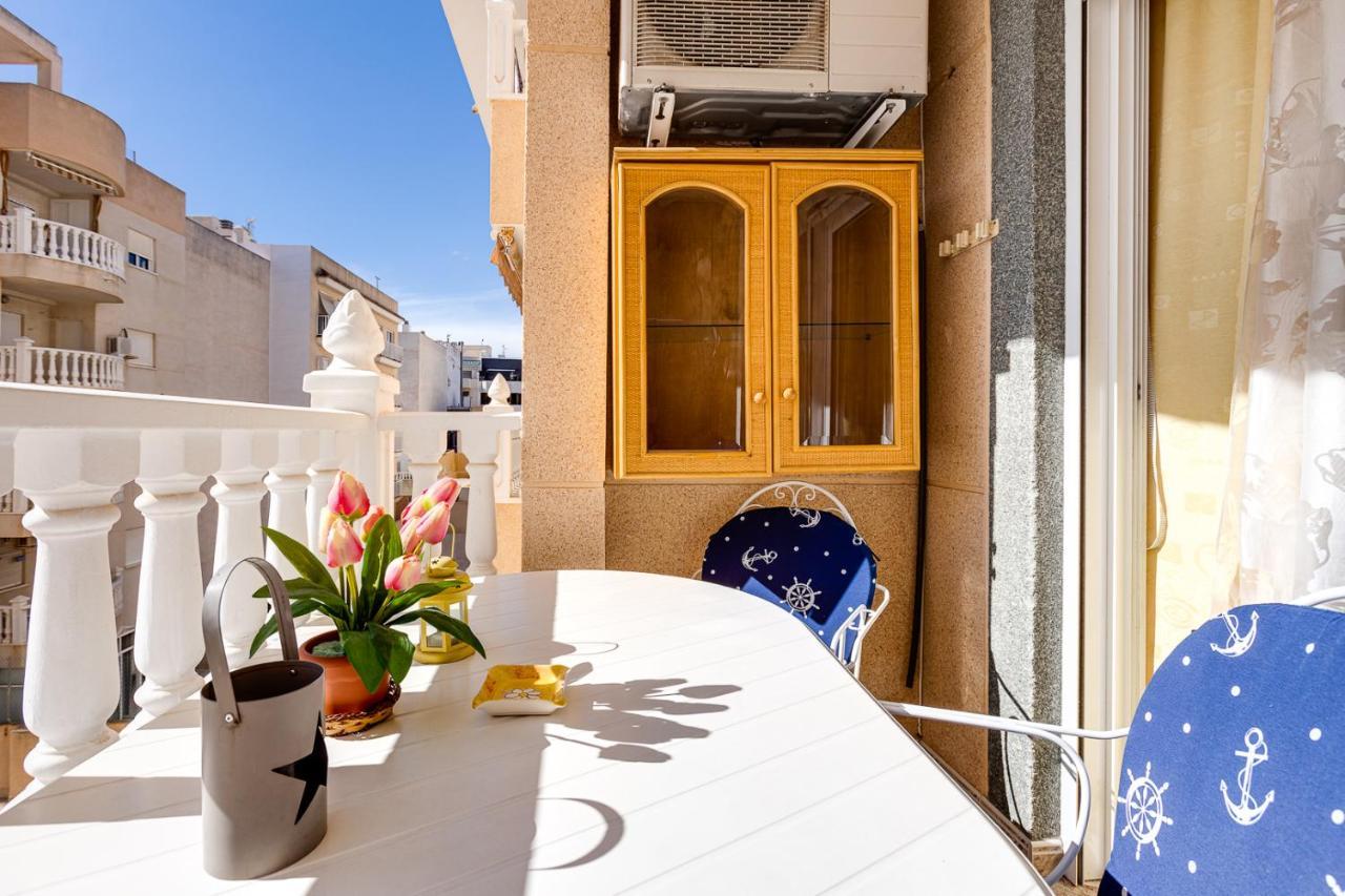Apartament Caballero De Rodas Torrevieja Exteriör bild
