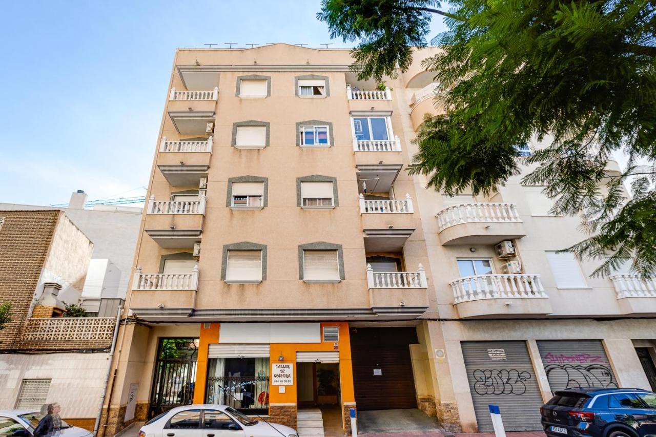 Apartament Caballero De Rodas Torrevieja Exteriör bild
