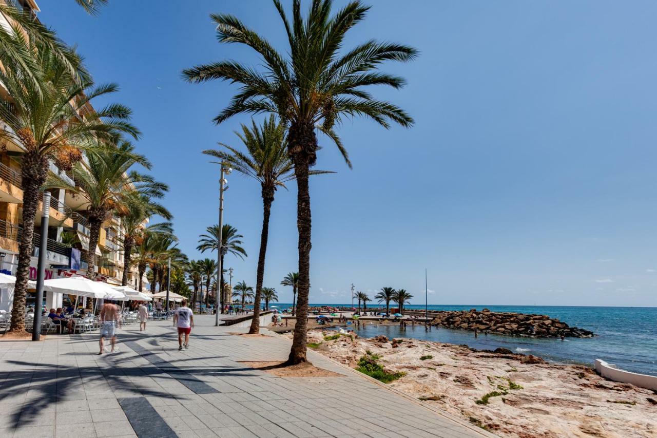 Apartament Caballero De Rodas Torrevieja Exteriör bild