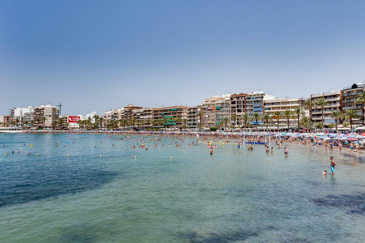 Apartament Caballero De Rodas Torrevieja Exteriör bild